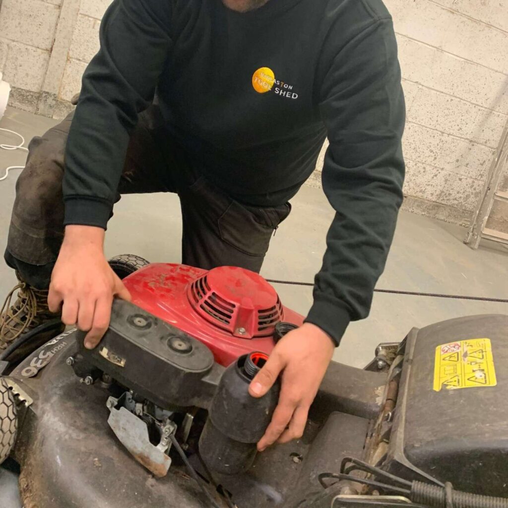 Lawn Mower Repair in Stonee
